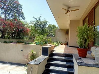 Balcony Image of 10000 Sq.ft 6 BHK Independent House for rent in Sector 44 Noida for Rs. 300000