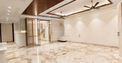 Bedroom Image of 2700 Sq.ft 4 BHK Builder Floor for sale in Vivek Vihar New Delhi for Rs. 67500000