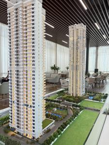 Image of 5581 Sq.ft 4 BHK Apartment / Flat for sale in Central Park Flower Valley Bignonia Towers, Sector 33, Sohna for Rs. 85000000