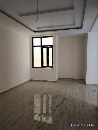 Azad Nagar Main Image 1