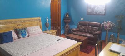 Bedroom Image of 3600 Sq.ft 4 BHK Builder Floor for sale in Safdarjung Enclave New Delhi for Rs. 75000000