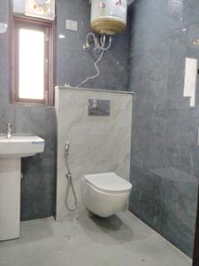 Common Bathroom Image of 1080 Sq.ft 3 BHK Apartment / Flat for sale in Rajpur New Delhi for Rs. 6500000