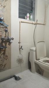 Hira Arcade Bathroom One 4