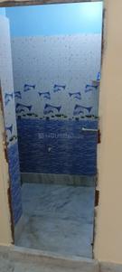 Bathroom Image of 975 Sq.ft 2 BHK Apartment / Flat for rent in Dum Dum Cantonment Kolkata for Rs. 18000