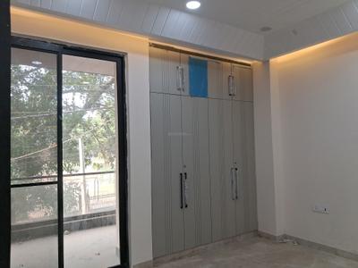 Bedroom Image of 2250 Sq.ft 4 BHK Builder Floor for sale in Paschim Vihar New Delhi for Rs. 45000000