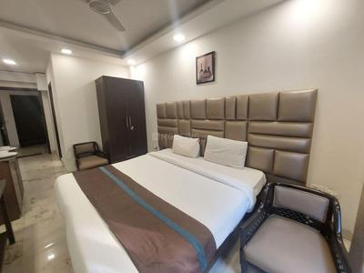 Bedroom Image of Luxury Urbanroomz Coliving PG in DLF Phase 2, Gurgaon