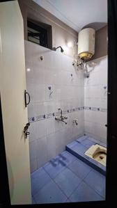 Bathroom Image of 650 Sq.ft 1 BHK Apartment / Flat for rent in Kaggadasapura Bengaluru for Rs. 14000
