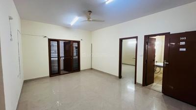 Hall Image of 1010 Sq.ft 2 BHK Apartment / Flat for rent in Halasuru Bengaluru for Rs. 36000