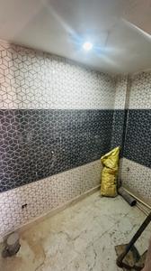 Bathroom Image of 1500 Sq.ft 3.5 BHK Independent House for sale in Govindpuram Ghaziabad for Rs. 6980000