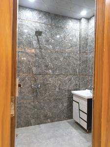 Common Bathroom Image of 1450 Sq.ft 3 BHK Builder Floor for sale in Indirapuram Ghaziabad for Rs. 13000000
