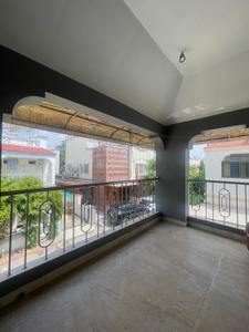 Balcony Image of 3200 Sq.ft 4 BHK Independent House for rent in Thaltej Ahmedabad for Rs. 80000