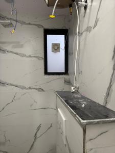 Bathroom Image of 1000 Sq.ft 3 BHK Builder Floor for rent in Tagore Garden Extension New Delhi for Rs. 45000