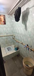 Bathroom Image of 650 Sq.ft 2 BHK Independent House for sale in Airoli Navi Mumbai for Rs. 7900000