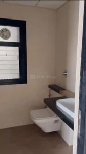 Bathroom Image of 2150 Sq.ft 4 BHK Apartment / Flat for rent in Sobha City, Sector 108 Gurgaon for Rs. 99000