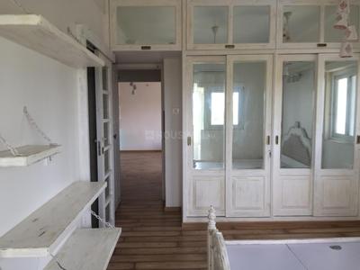 Bedroom Image of 1100 Sq.ft 2 BHK Apartment / Flat for rent in Dhaval Ganga, Bandra West Mumbai for Rs. 225000