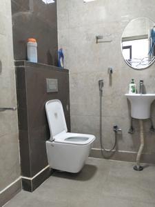Common Bathroom Image of 980 Sq.ft 3 BHK Apartment / Flat for sale in Laxmi Nagar New Delhi for Rs. 9000000