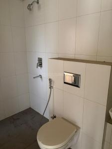 Bathroom Image of 480 Sq.ft 1 BHK Apartment / Flat for rent in Godrej Upavan, Bhiwandi Thane for Rs. 12000