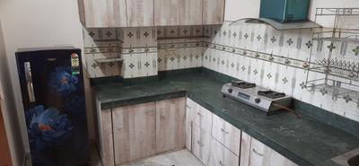 Kitchen Image of 1200 Sq.ft 2 BHK Builder Floor for rent in Shastri Nagar Meerut for Rs. 22400