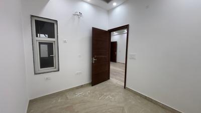 Bedroom Image of 1050 Sq.ft 4 BHK Apartment / Flat for sale in Sector 5 Rohini New Delhi for Rs. 10000000