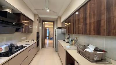 Kitchen Image of 3200 Sq.ft 4 BHK Builder Floor for rent in DLF Independent Floors, DLF Phase 3 Gurgaon for Rs. 98000