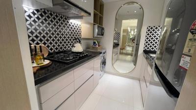Kitchen Image of 1200 Sq.ft 3 BHK Apartment / Flat for sale in Lodha Casa Evergreen, Vikhroli West Mumbai for Rs. 38000000