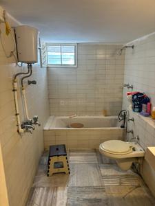 Image of 1250 Sq.ft 1 BHK Apartment / Flat for rent in Arunoday Society, Alkapuri, Vadodara for Rs. 14000