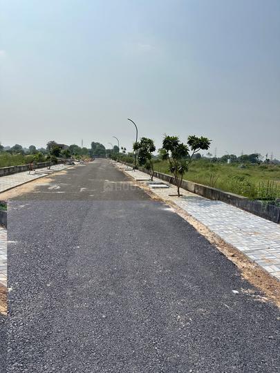 BPTP Astaire Garden Plots Main Image 1