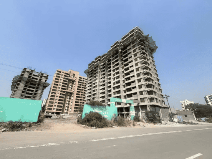 AUM Miravet District Phase I Main Image 1