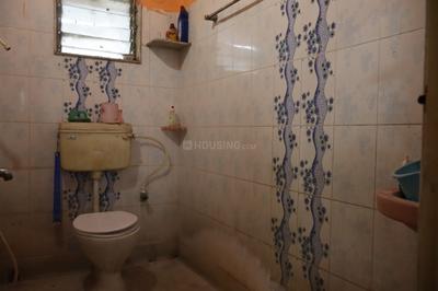 Bathroom Image of 962 Sq.ft 2 BHK Apartment / Flat for sale in Keshtopur Kolkata for Rs. 4000000