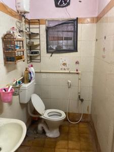 Bathroom Image of 1130 Sq.ft 2 BHK Apartment / Flat for rent in Chromepet Chennai for Rs. 20000