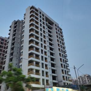 Image of 1825 Sq.ft 3 BHK Apartment / Flat for sale in Kinghood Casa King, Palanpur, Surat for Rs. 7500000