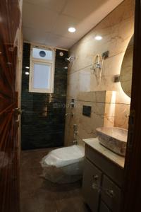 Bathroom Image of 1050 Sq.ft 2 BHK Apartment / Flat for sale in Sector 102 Noida for Rs. 5500000