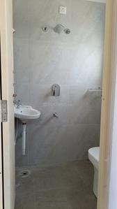 Bathroom Image of 1200 Sq.ft 1 RK Apartment / Flat for rent in Marathahalli Bengaluru for Rs. 18000