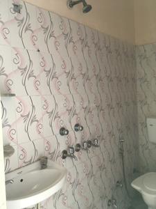 Bathroom Image of 750 Sq.ft 1 BHK Independent House for rent in Pallavpuram Meerut for Rs. 6000