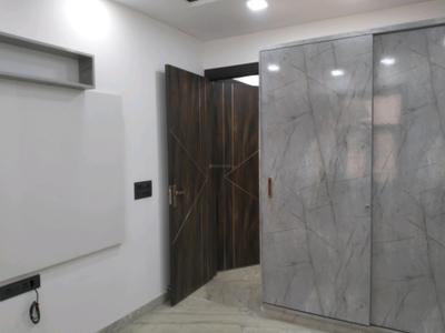 Bedroom Image of 1500 Sq.ft 3 BHK Builder Floor for sale in Shalimar Bagh New Delhi for Rs. 13500000