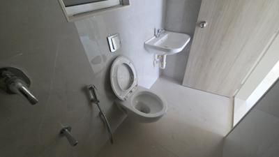 Image of 679 Sq.ft 2 BHK Apartment / Flat for rent in Swastik Platinum, Vikhroli East, Mumbai for Rs. 56000