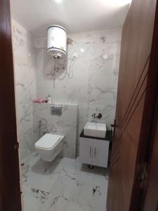 Bathroom Image of 1700 Sq.ft 3 BHK Apartment / Flat for rent in Maxxus Elanza, PR7 Airport Road Zirakpur for Rs. 32000
