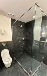 Bathroom Image of 5500 Sq.ft 6 BHK Villa for sale in Juhu Mumbai for Rs. 750000000