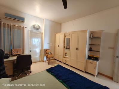 Bedroom Image of 1800 Sq.ft 3 BHK Apartment / Flat for sale in Gotri Vadodara for Rs. 8500000