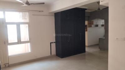 Living Room Image of 1505 Sq.ft 3 BHK Apartment / Flat for rent in Supertech Cape Town, Sector 74 Noida for Rs. 36000