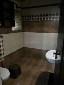 Bathroom Image of 1500 Sq.ft 2 BHK Independent House for rent in Rajpur Road Dehradun for Rs. 33000