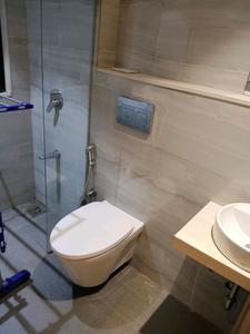 Common Bathroom Image of 1300 Sq.ft 3 BHK Apartment / Flat for rent in Aristo Pearl Residency, Prabhadevi Mumbai for Rs. 225000