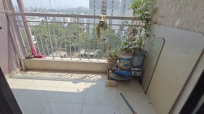 Living Room Image of 990 Sq.ft 2 BHK Apartment / Flat for rent in Nanded Asawari, Nanded Pune for Rs. 26000