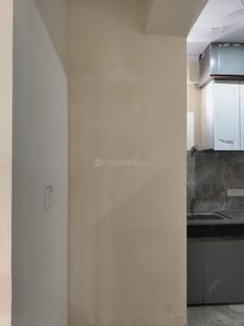 Kitchen Image of 830 Sq.ft 2 BHK Apartment / Flat for sale in Sector 73 Noida for Rs. 2900000