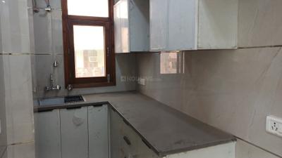 Kitchen Image of 800 Sq.ft 3 BHK Builder Floor for rent in Sector 3 Rohini New Delhi for Rs. 27000
