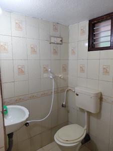Bathroom Image of 500 Sq.ft 1 BHK Villa for rent in Hayagriva Nagar Udupi for Rs. 16000