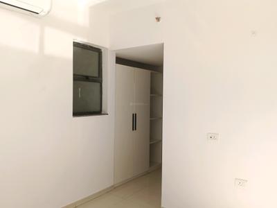 Bedroom Image of 1000 Sq.ft 2.5 BHK Apartment / Flat for rent in Lodha Splendora, Kasarvadavali Thane for Rs. 32000