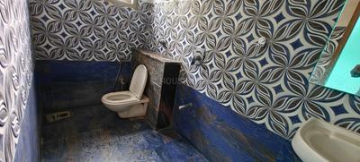 Bathroom Image of 1200 Sq.ft 2 BHK Apartment / Flat for rent in Kasturi Nagar Bengaluru for Rs. 30000
