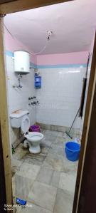 Bathroom Image of 1800 Sq.ft 3 BHK Apartment / Flat for sale in Shipra Suncity, Indirapuram Ghaziabad for Rs. 20000000