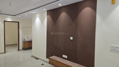 Living Room Image of 1300 Sq.ft 3 BHK Apartment / Flat for sale in Paschim Vihar New Delhi for Rs. 20500000